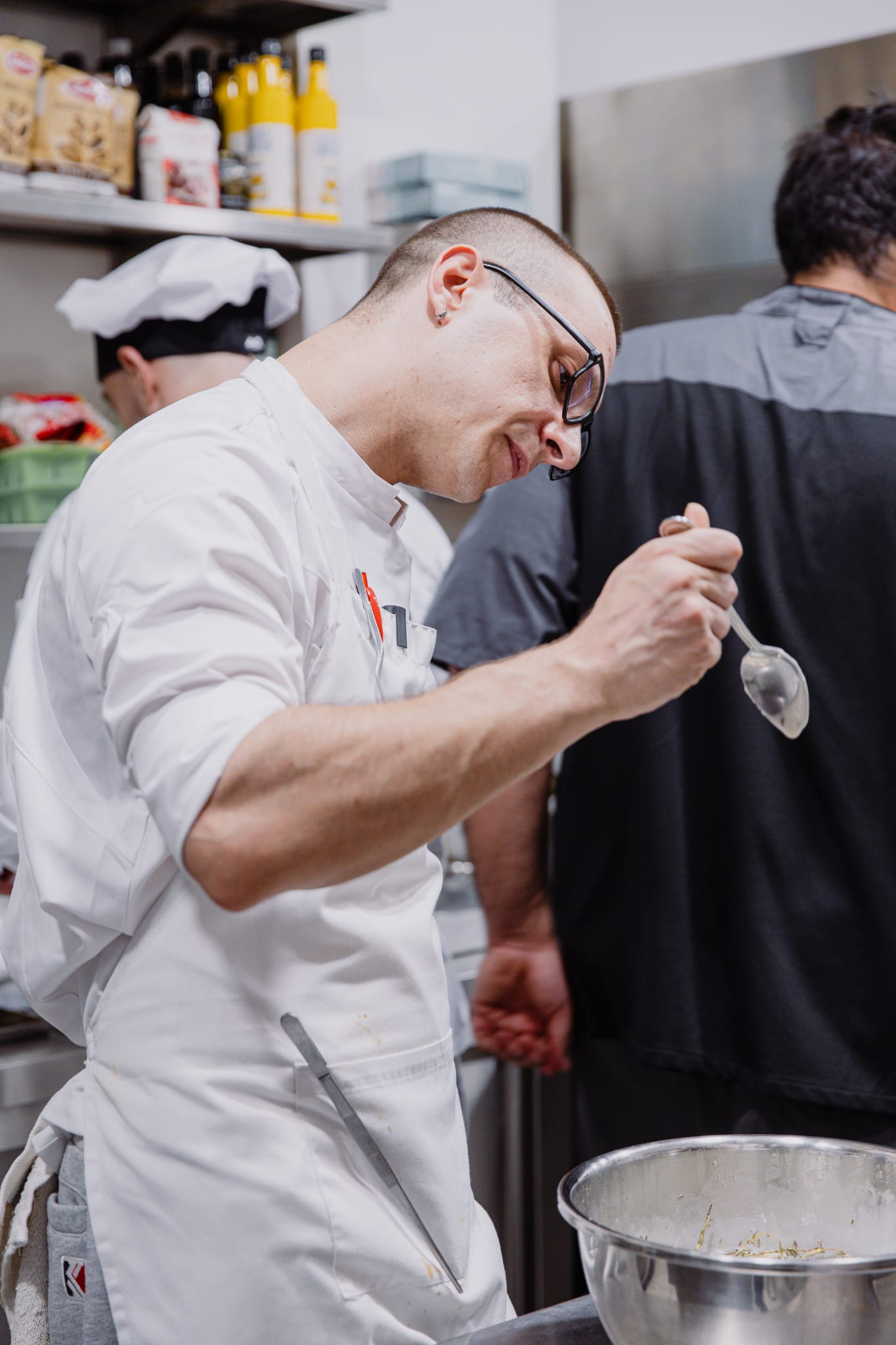 Independent ChefBridge cook working in a professional kitchen